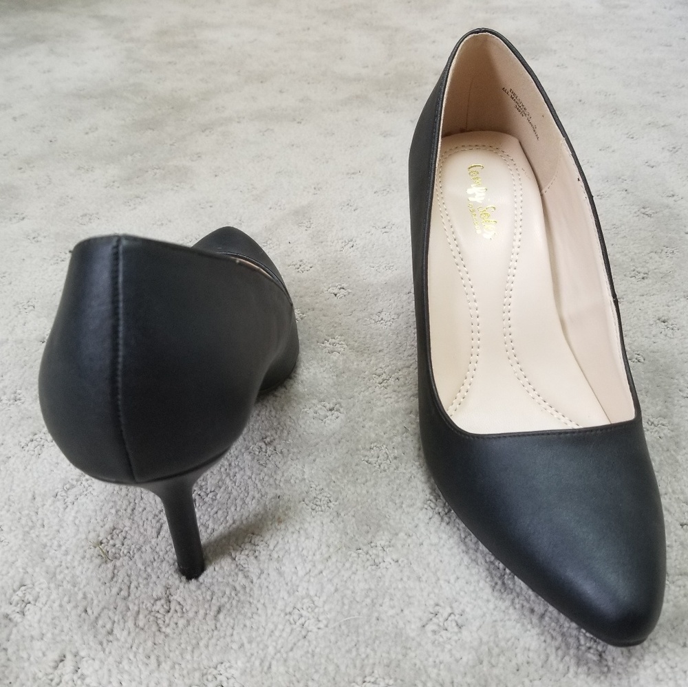 Comfy soles by Bamboo 4 inch heels